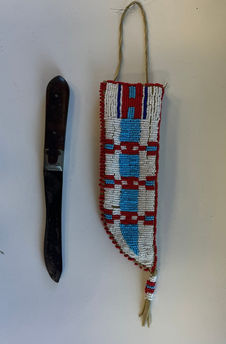 SOUTHERN STYLE CHEYENNE SHEATH & 19TH C. KNIFE (1 of 3)