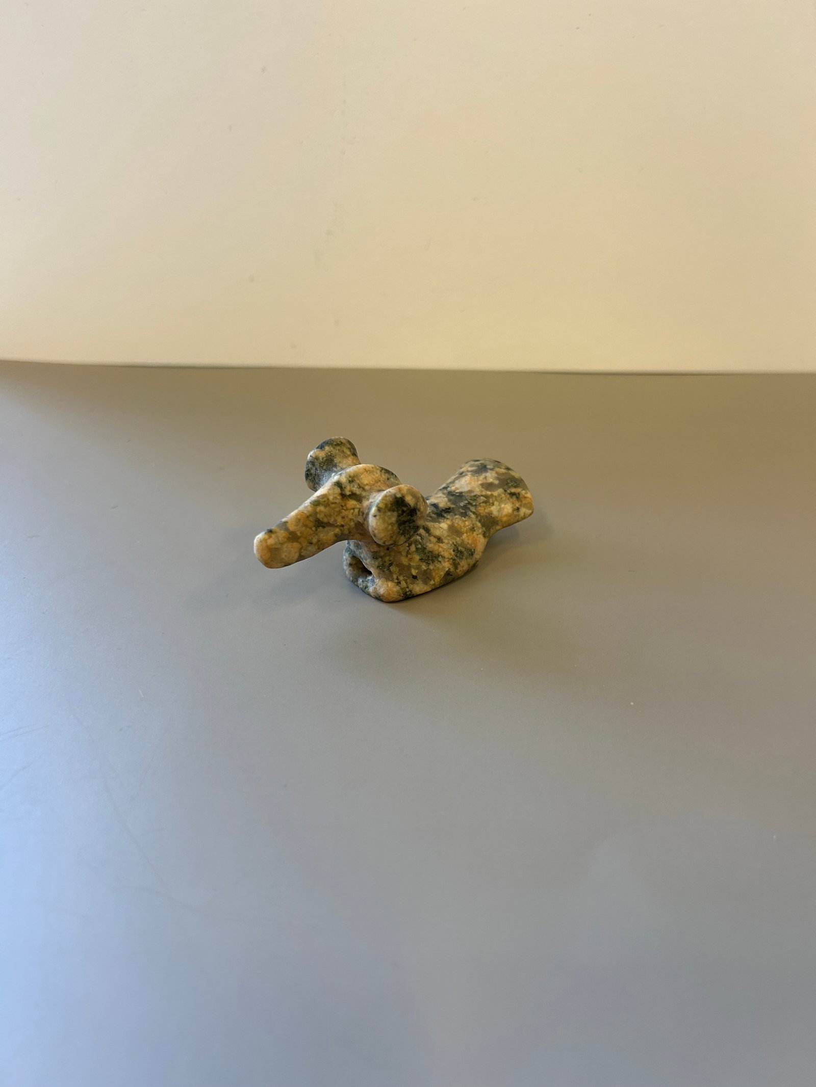 NATIVE AMERICAN POP-EYED BIRDSTONE: THIS NATIVE AMERICAN STYLE BIRDSTONE IS A PREHISTORIC, ABSTRACT STONE CARVING THAT TYPICALLY RESEMBLES A STYLIZED BIRD. BIRDSTONES GENERALLY BELONG TO THE EARLIER ARCHAIC PERIOD INTO THE EARLY