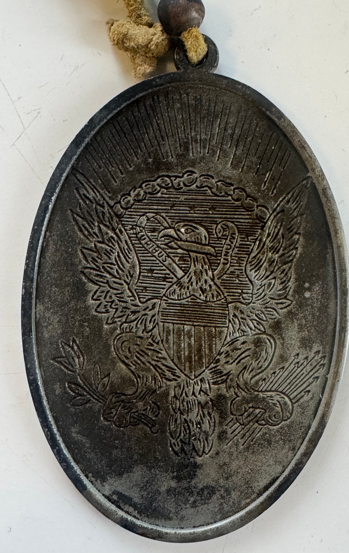 VINTAGE METAL GEORGE WASHINGTON: VINTAGE METAL GEORGE WASHINGTON COMMEMORATIVE MEDAL NECKLACE WITH LATER TURQUOISE TRADE BEAD STRAND (1880-1920)3.5"T 2.5"WPROVENANCE: ESTATE OF DOUG DIVISH NORTH EAST OHIO