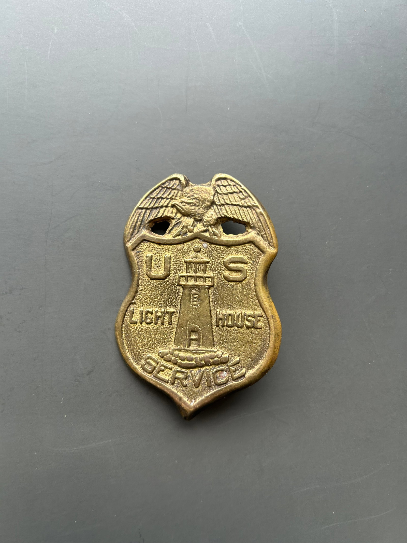 ANTIQUE U.S. LIGHTHOUSE SERVICE BADGE PRE- 1939 (1 of 2)