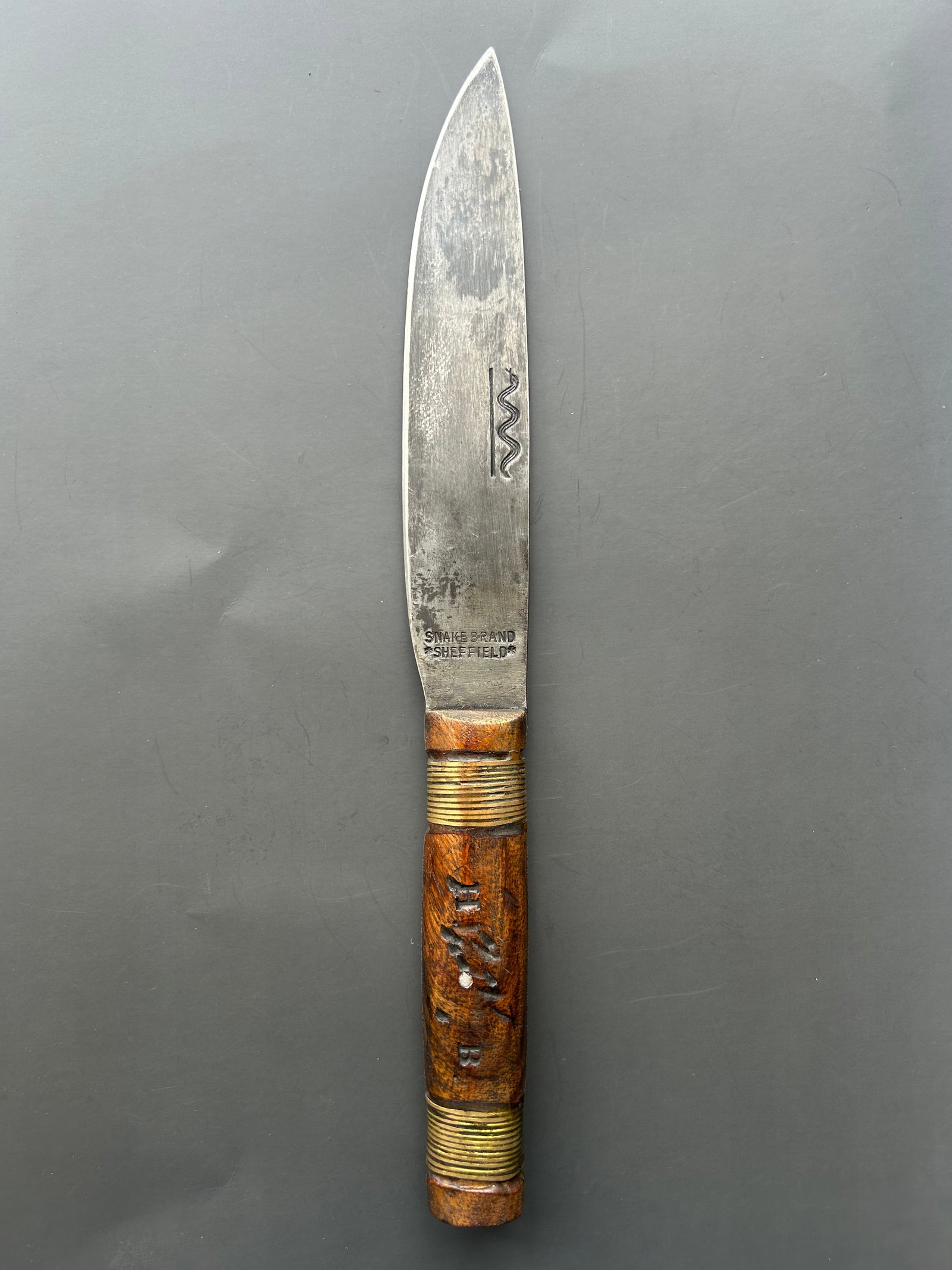 HUDSON BAY SNAKE BRAND SHEFFIELD TRADE KNIFE (1 of 2)