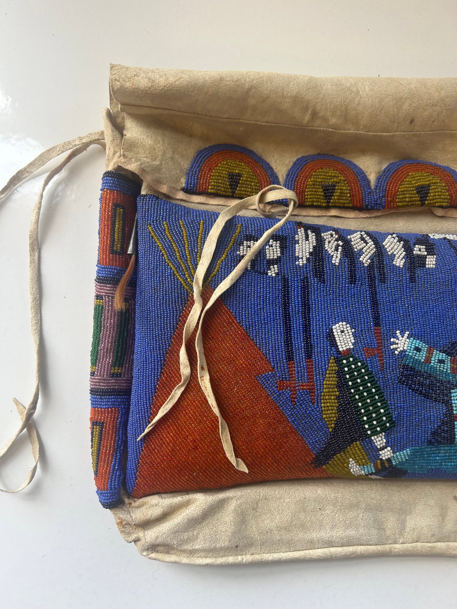 LAKOTA SIOUX BEADED TIPI BAG, WARFARE WITH HORSES - 2