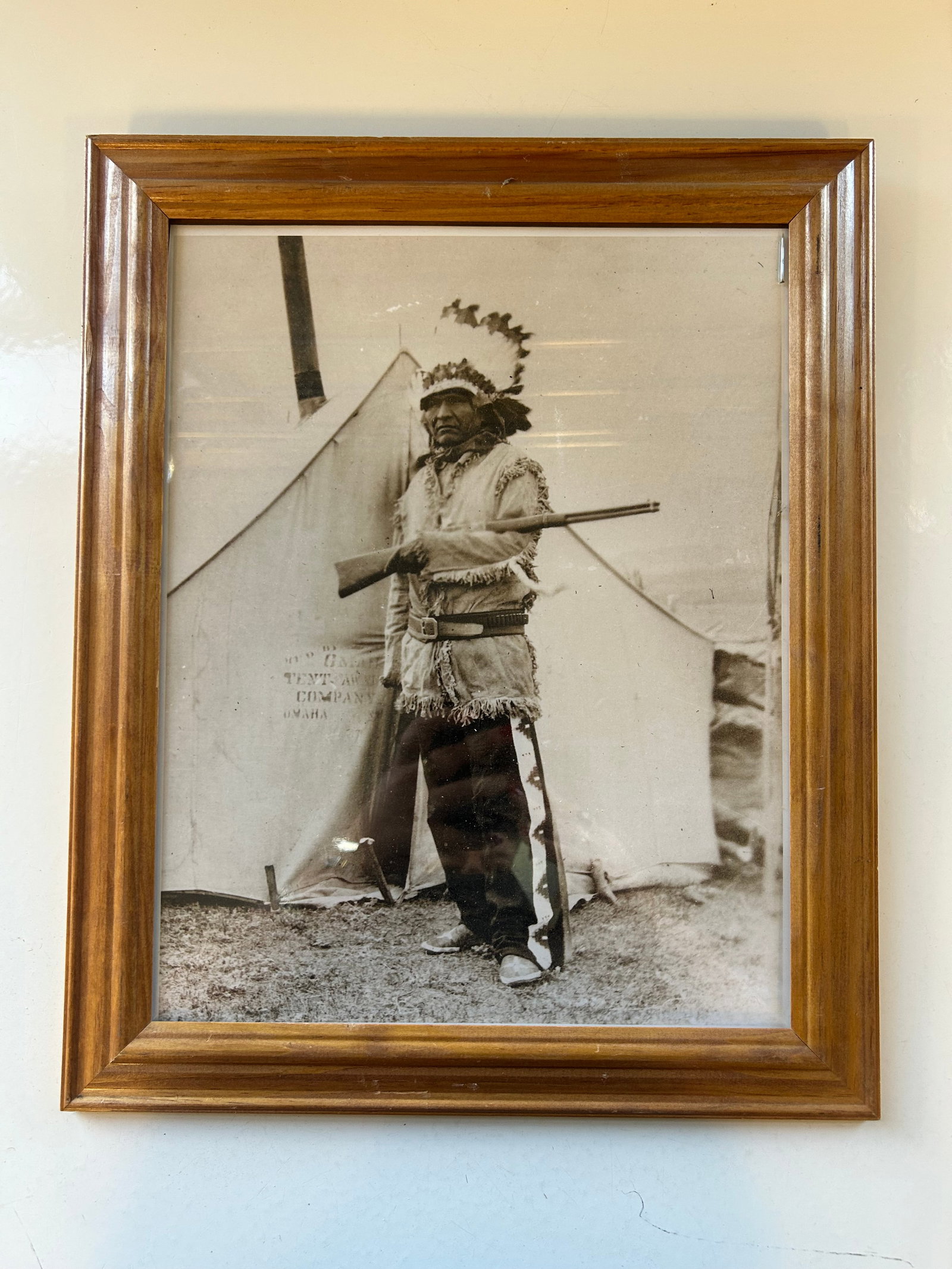 WOODEN FRAMED PRINT OF SU'NKA HA'NSKA 'LONG DOG': WOODEN FRAMED PRINT OF 'LONG DOG' OGLALA LAKOTA WARRIOR, 16.5''X13.5''