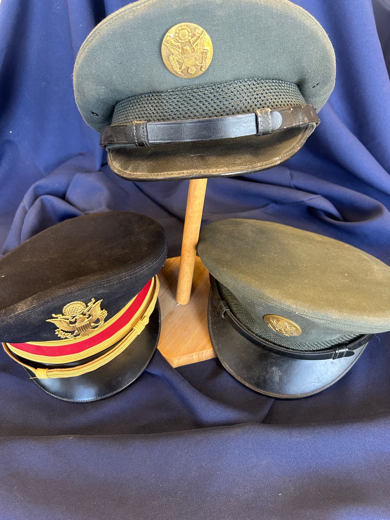 3 COLD WAR & VIETNAM ERA U.S. ARMY SERVICE CAPS (1 of 9)