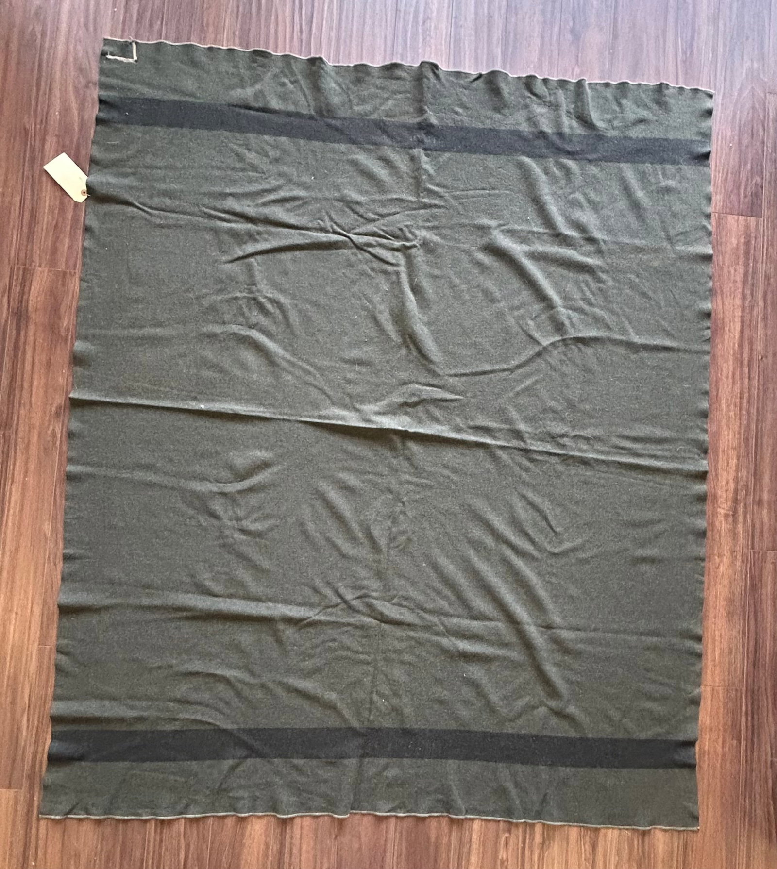 WWII ERA U.S. MILITARY WOOL BLANKET (1 of 2)