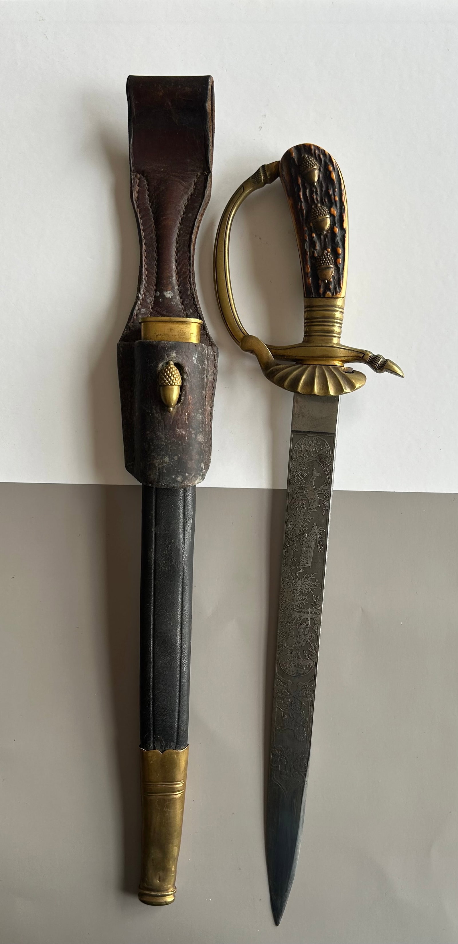 WWII ERA GERMAN FORESTRY DRESS CUTLASS DAGGER (1 of 5)