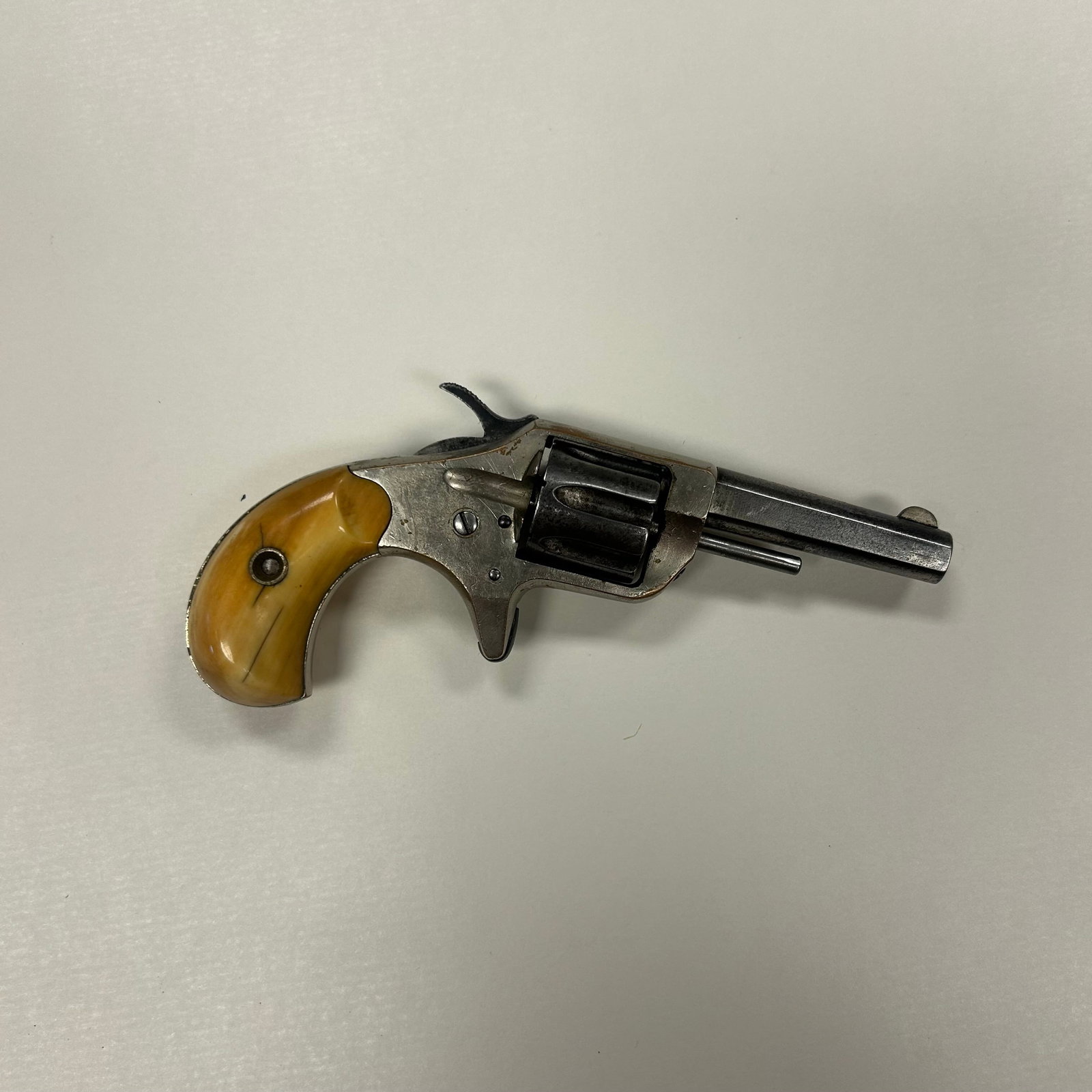 COLT NEWLINE .22: COLT NEWLINE .22, CAL .22, S/N 19555, MADE IN 1873-77, SECOND MODEL