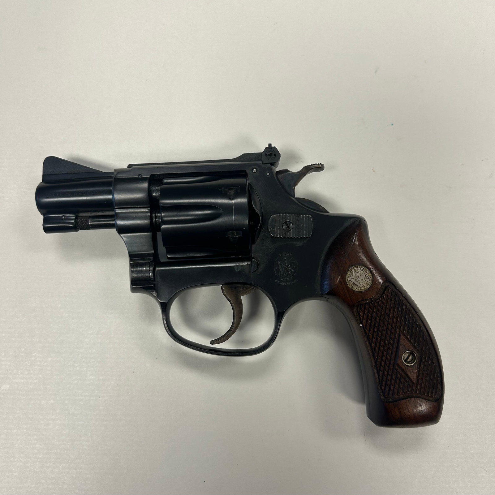 SMITH & WESSON MODEL OF 1953 .22/32 KIT GUN (1 of 6)