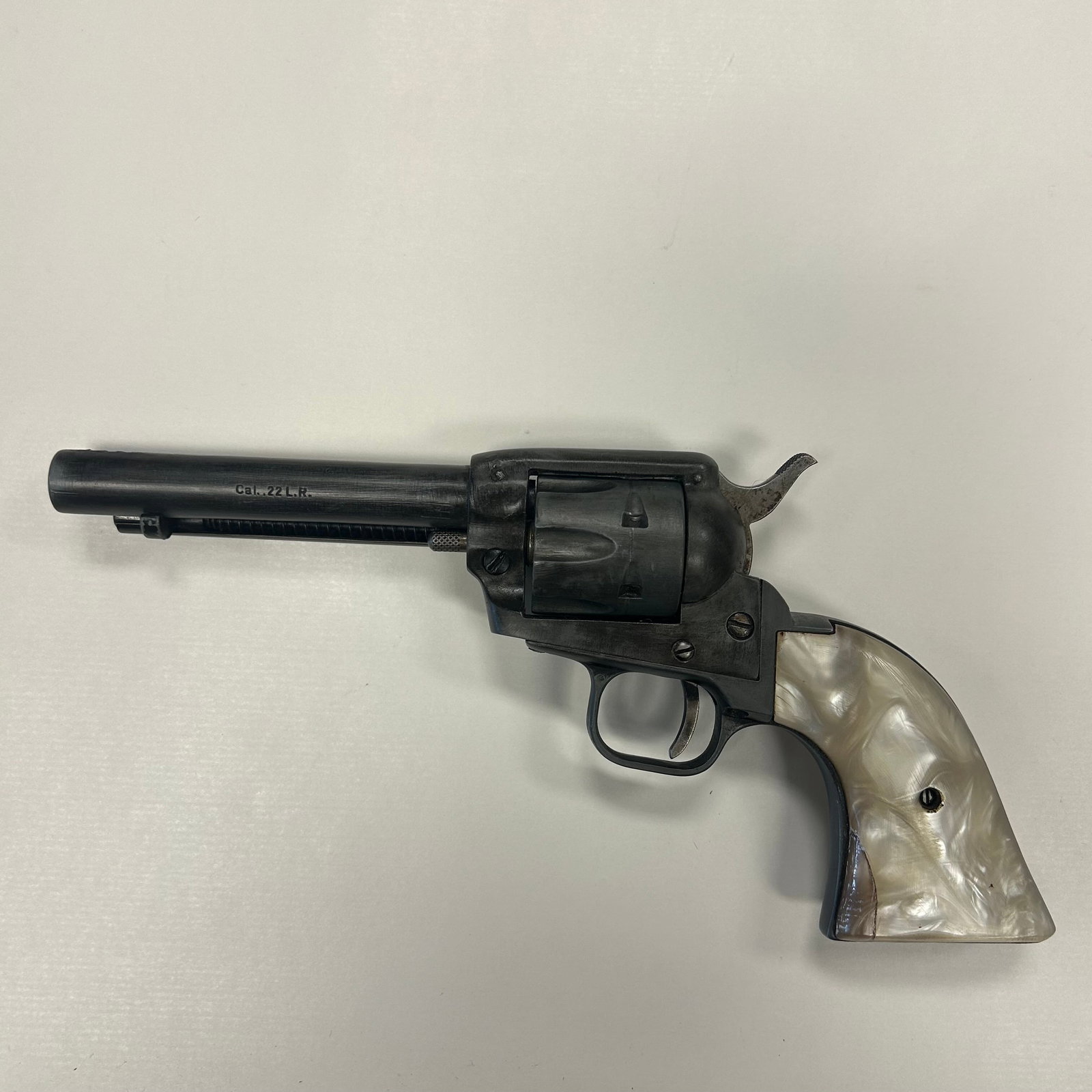 UNMARKED .22 LR SINGLE ACTION REVOLVER (1 of 6)