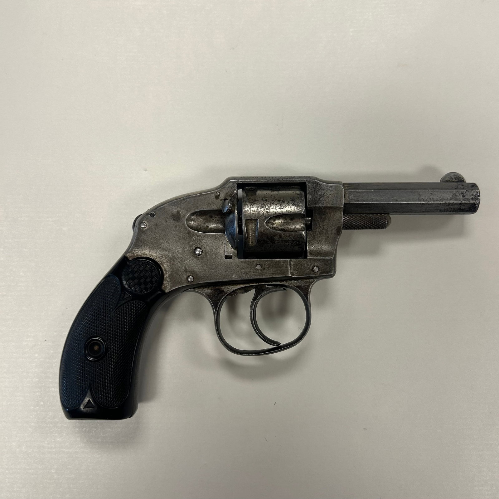 HOPKINS & ALLEN ACME HAMMERLESS NO.1 REVOLVER (1 of 6)