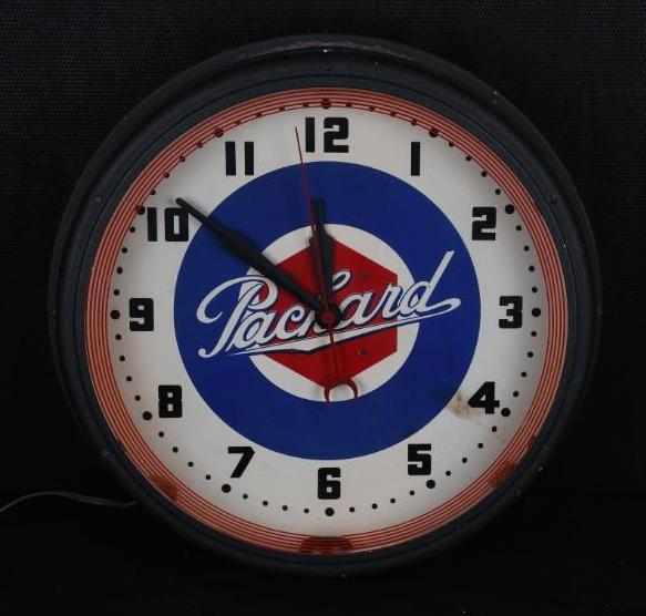 Packard w/Lug Nut Logo Neon Clock (1 of 5)