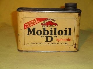 Mobiloil "D" Motor Oil metal can, liter,
