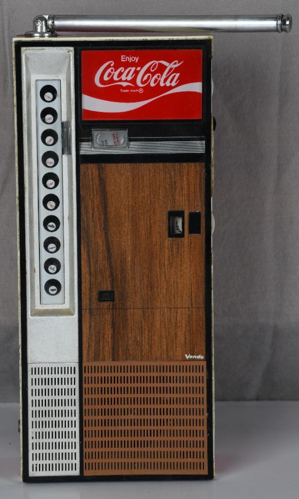 Enjoy Coca-Cola Soda Machine Style Transistor Battery (1 of 4)