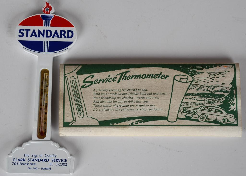 NOS Standard Oil Plastic Identification Pole (1 of 6)