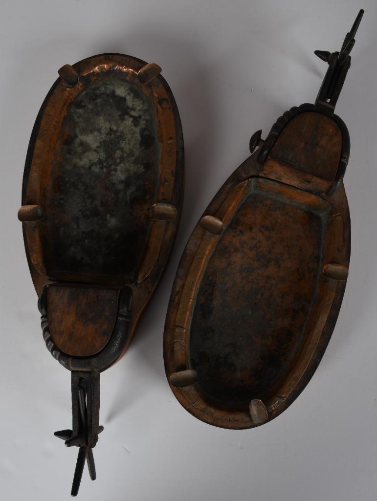Pair of Metal Spurs Ashtrays (1 of 5)