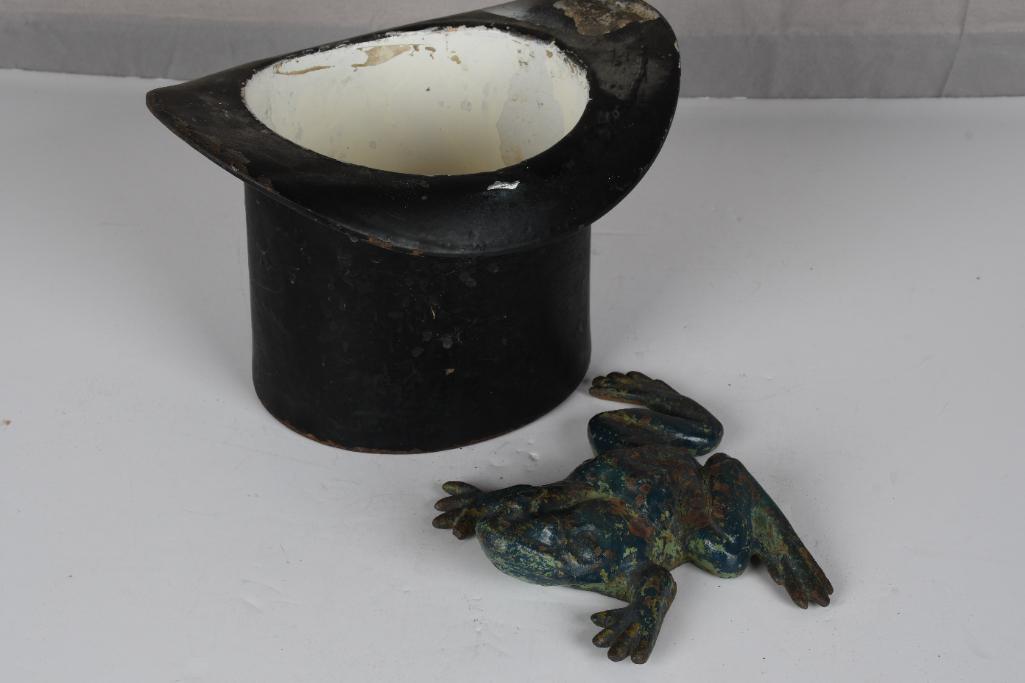 Cast Iron Top Hat Spittoon & Frog (1 of 4)