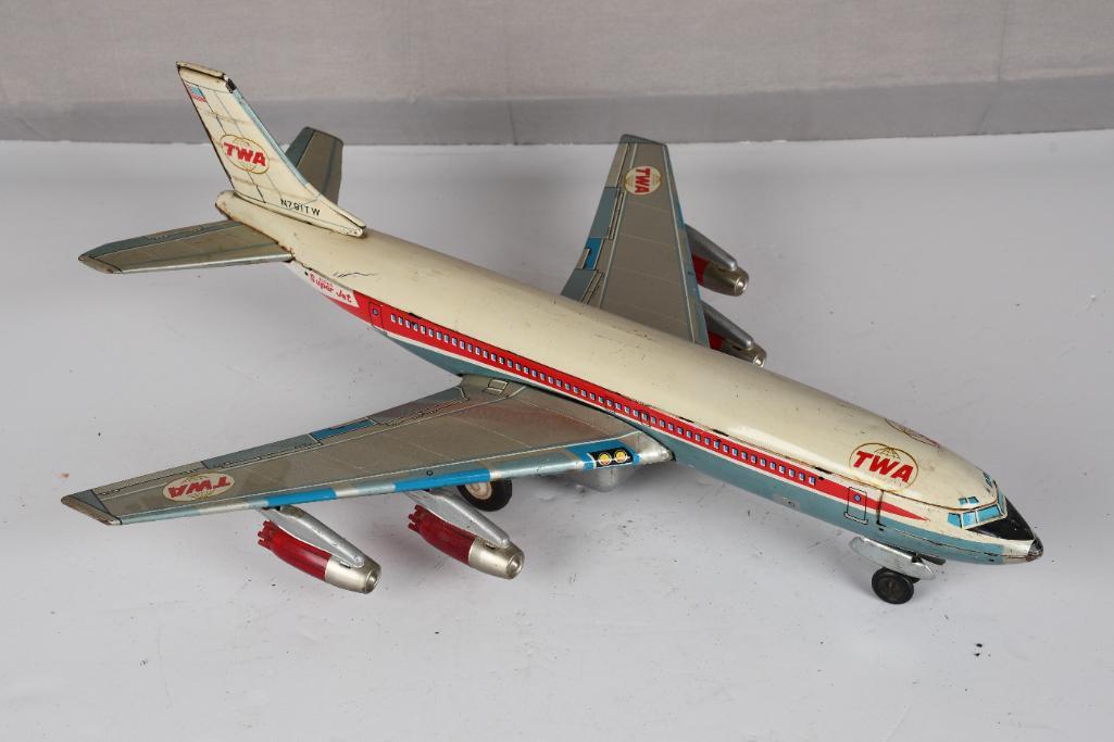 TWA Boeing Super Jet Battery Operated Toy Airliner (1 of 8)
