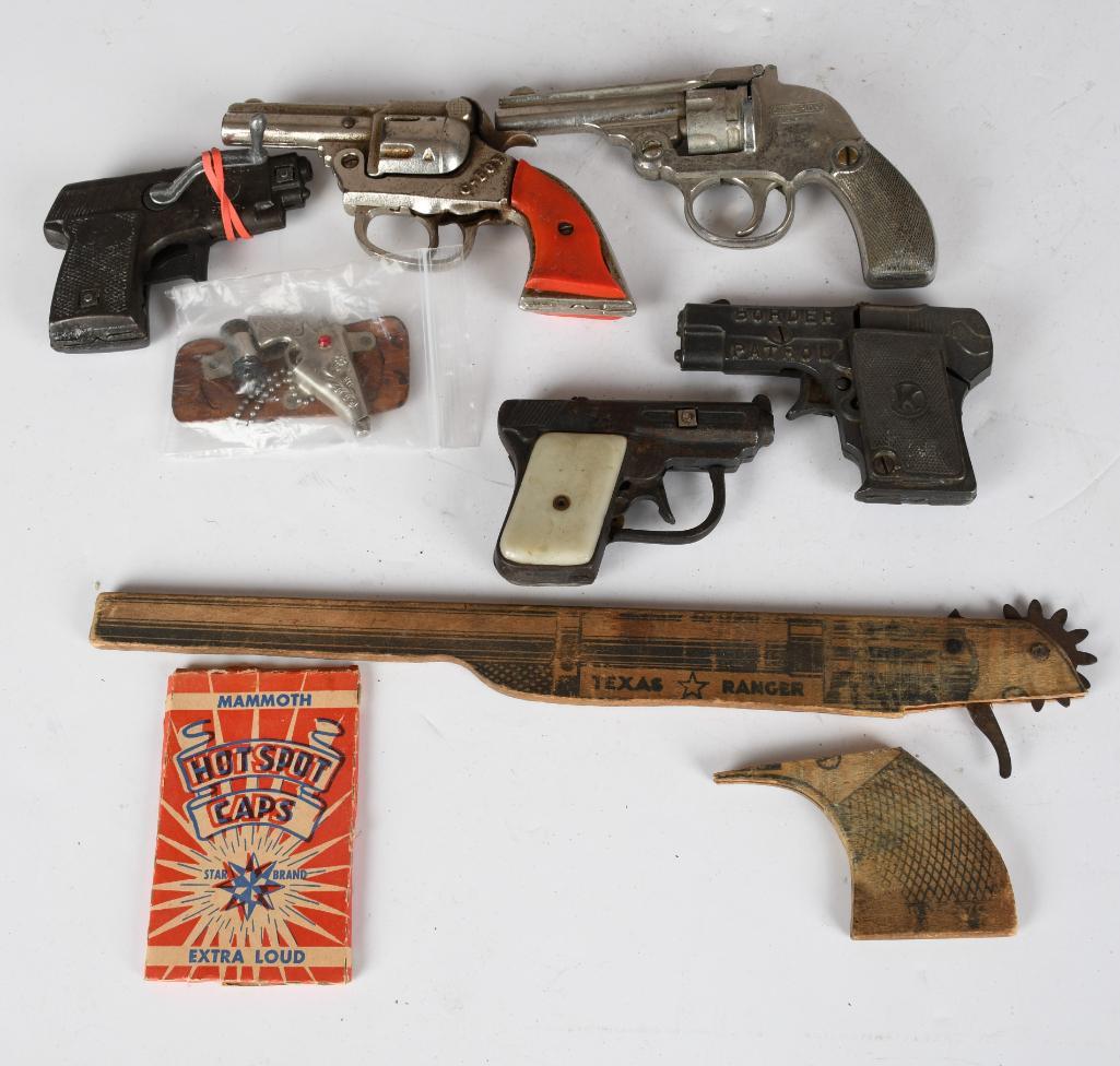 Box Lot of Cast Iron & Diecast Toy Cap Guns (1 of 5)