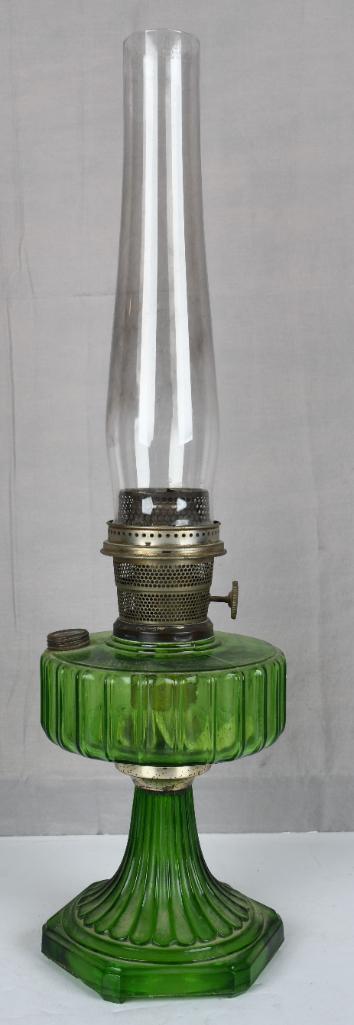 Aladdin Model B Corinthian Oil Lamp (1 of 6)