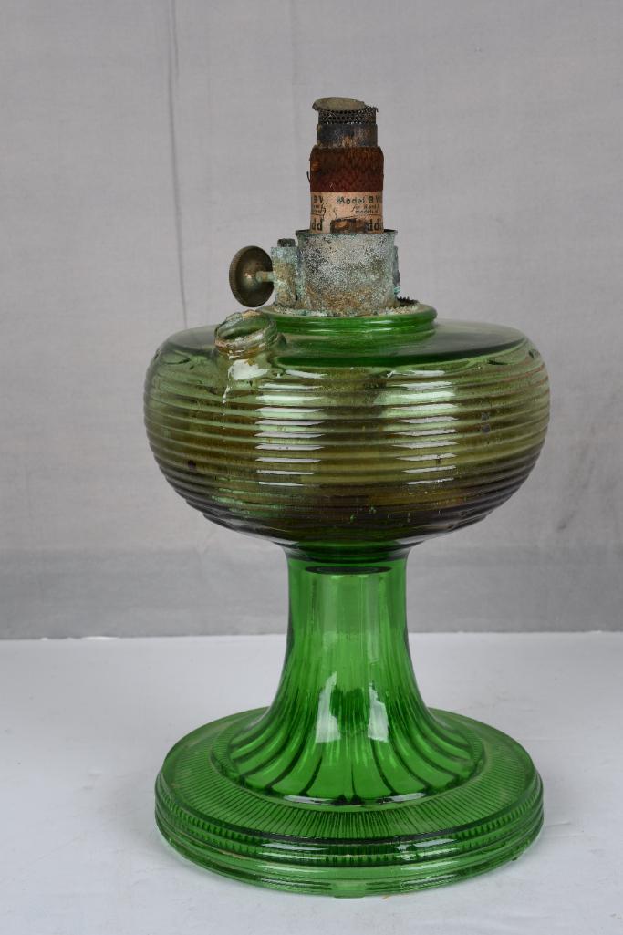 Aladdin Green Bee Hive Oil Lamp (1 of 5)