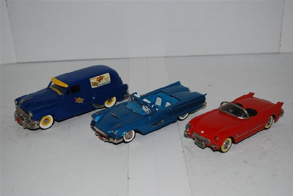 2-Brooklin Models 1959 T-Bird, 1953 Pontiac Deliv: 2-Brooklin Models 1959 T-Bird, 1953 Pontiac Delivery & Small Wheels Corvette, all NIB,