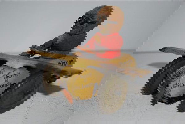 Rare Schuco "Spirit of St. Louis" Lindbergh small: Rare Schuco "Spirit of St. Louis" Lindbergh small tin windup plane, 4.5 inch wing span,