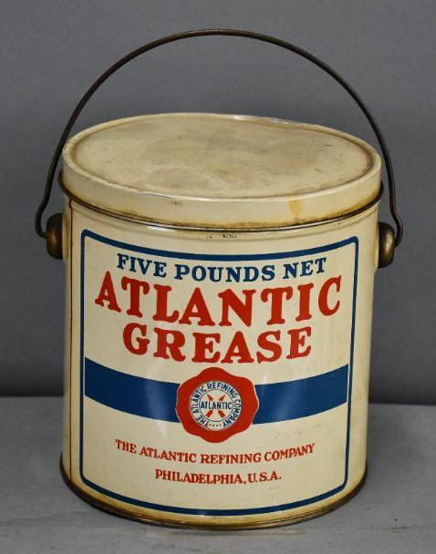 Atlantic Grease Five Pound Metal Can (1 of 3)