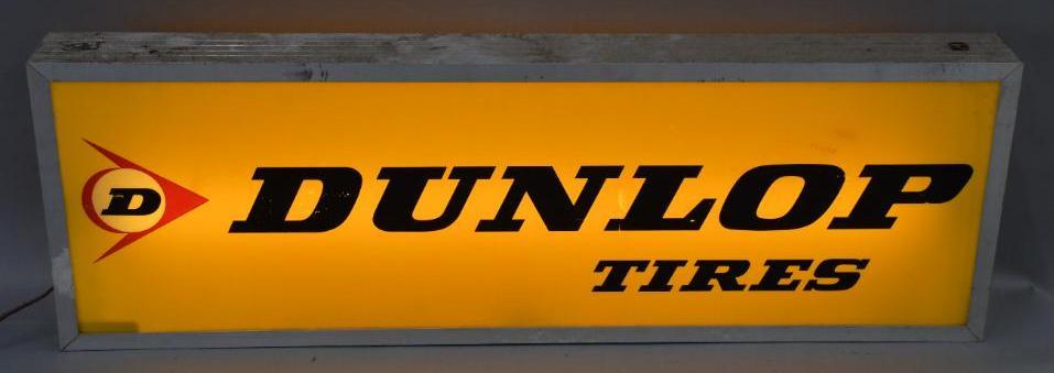 Dunlop Tires Plastic Lighted Sign (1 of 3)