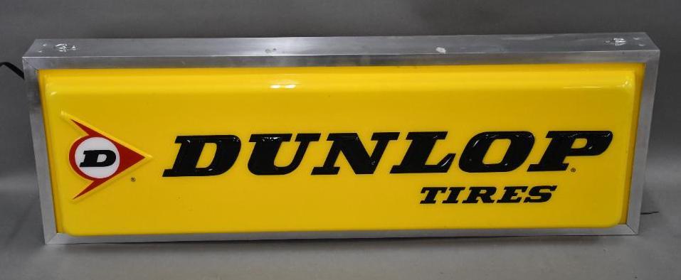 Dunlop Tires Plastic Lighted Sign (1 of 2)