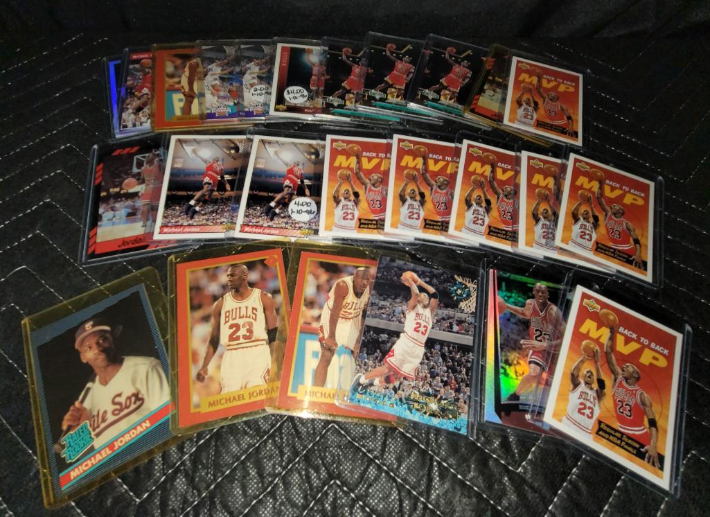 Lot of 25 Michael Jordan NBA Basketball Cards All in (1 of 4)