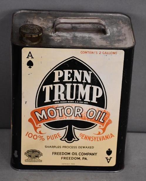 Penn Trump Motor Oil Two-Gallon Metal Can (1 of 3)