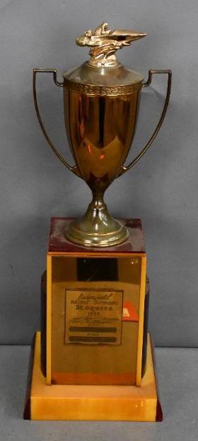 1953 Bakersfield Racing Outboard Regatta Trophy (1 of 4)
