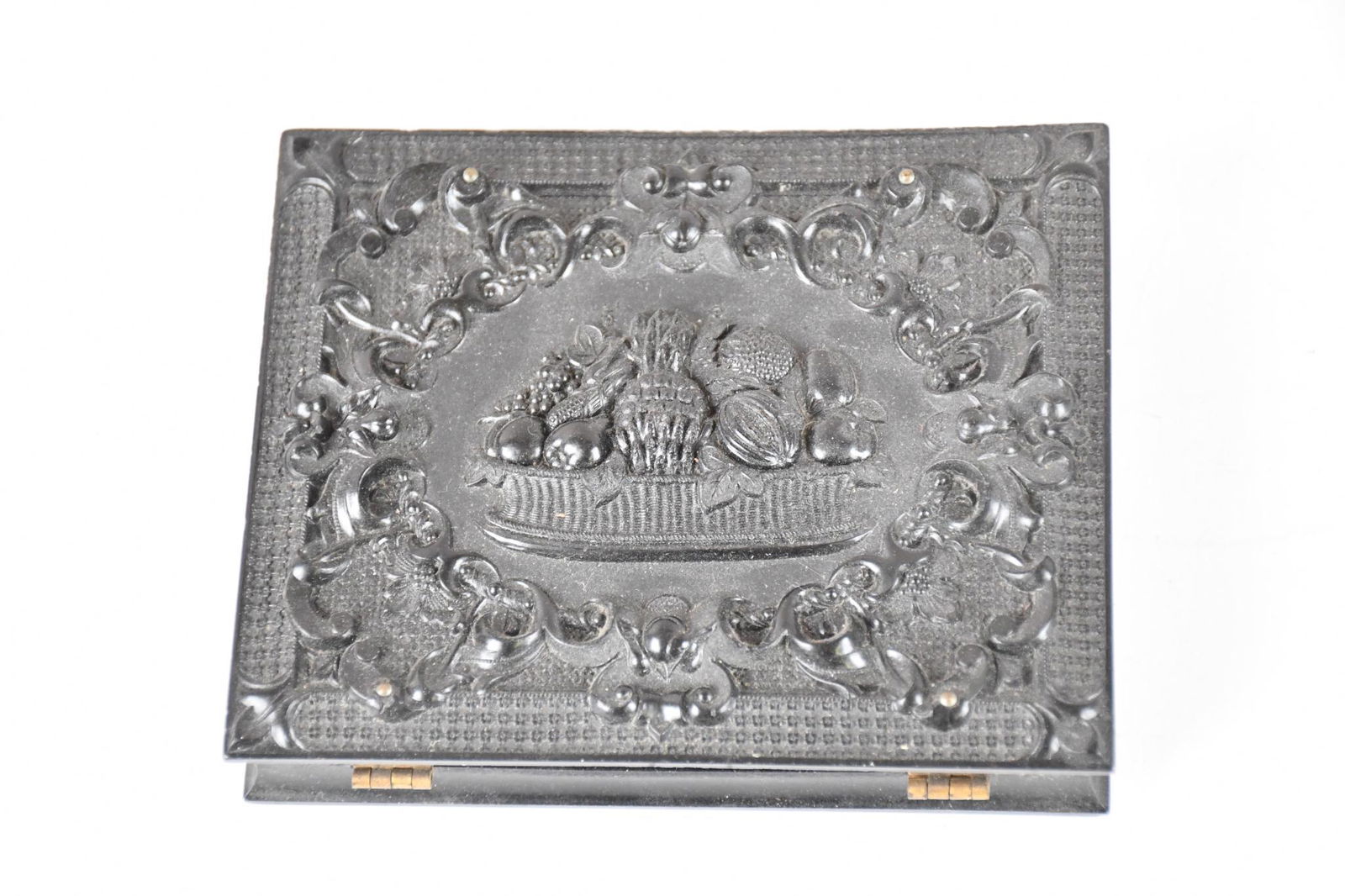 Type Tin of a Family in Union Case (1 of 4)