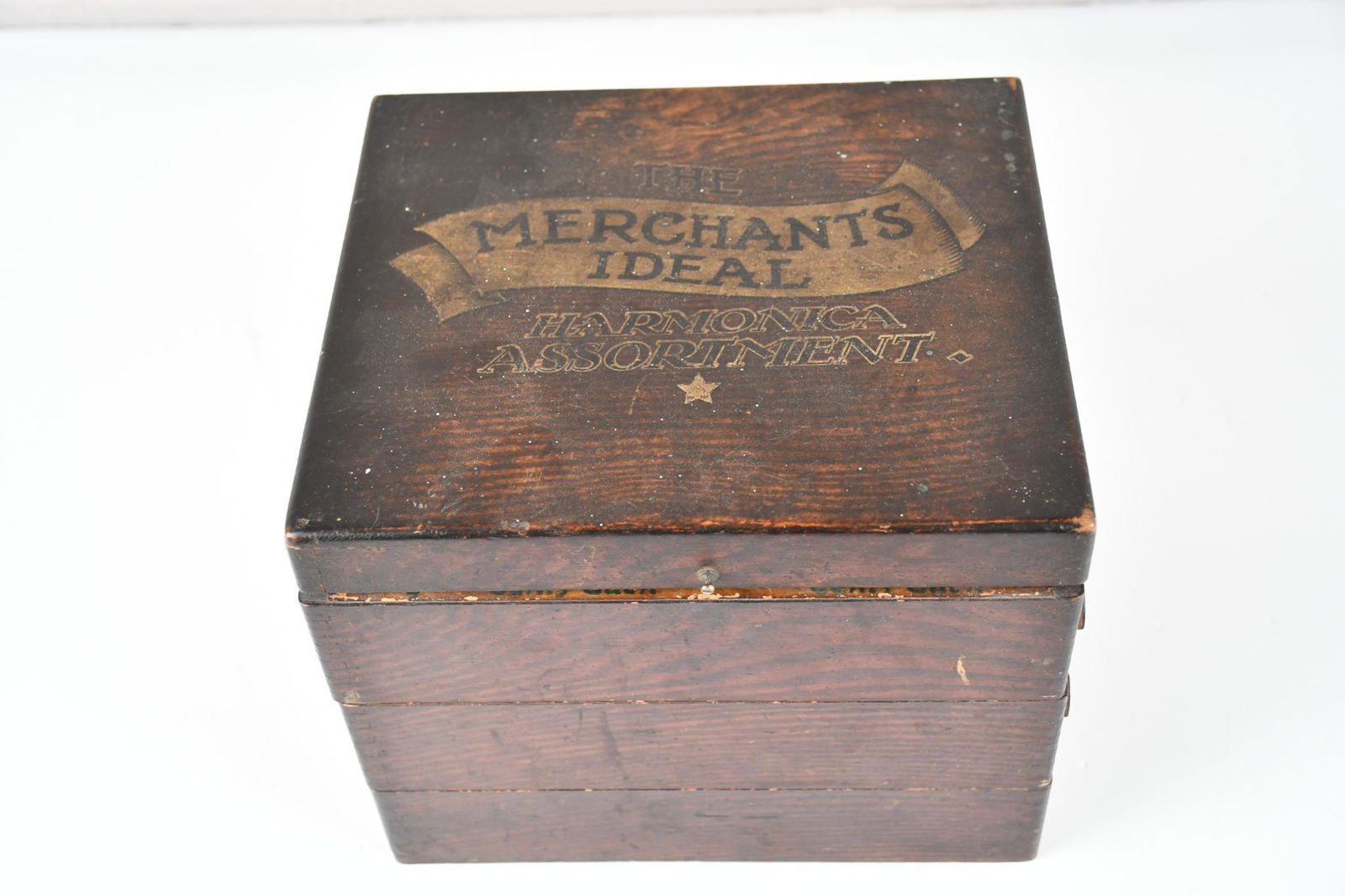 The Merchant's Ideal Harmonica Assortment Point of Sale Box (1 of 7)