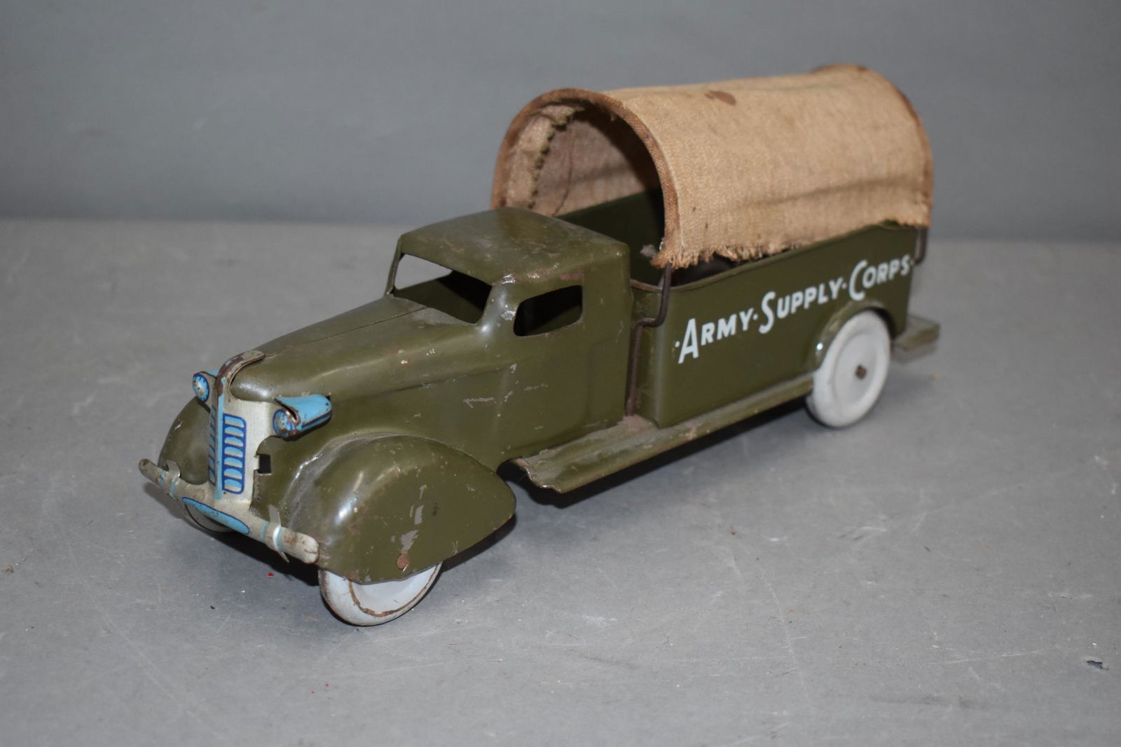 Wyandotte Press Steel Army Supply Corp Truck (1 of 5)