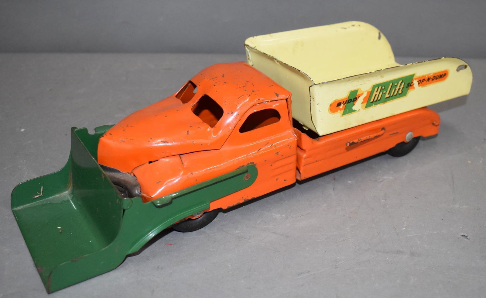 Buddy L Press Steel Shovel/Dump Truck (1 of 5)