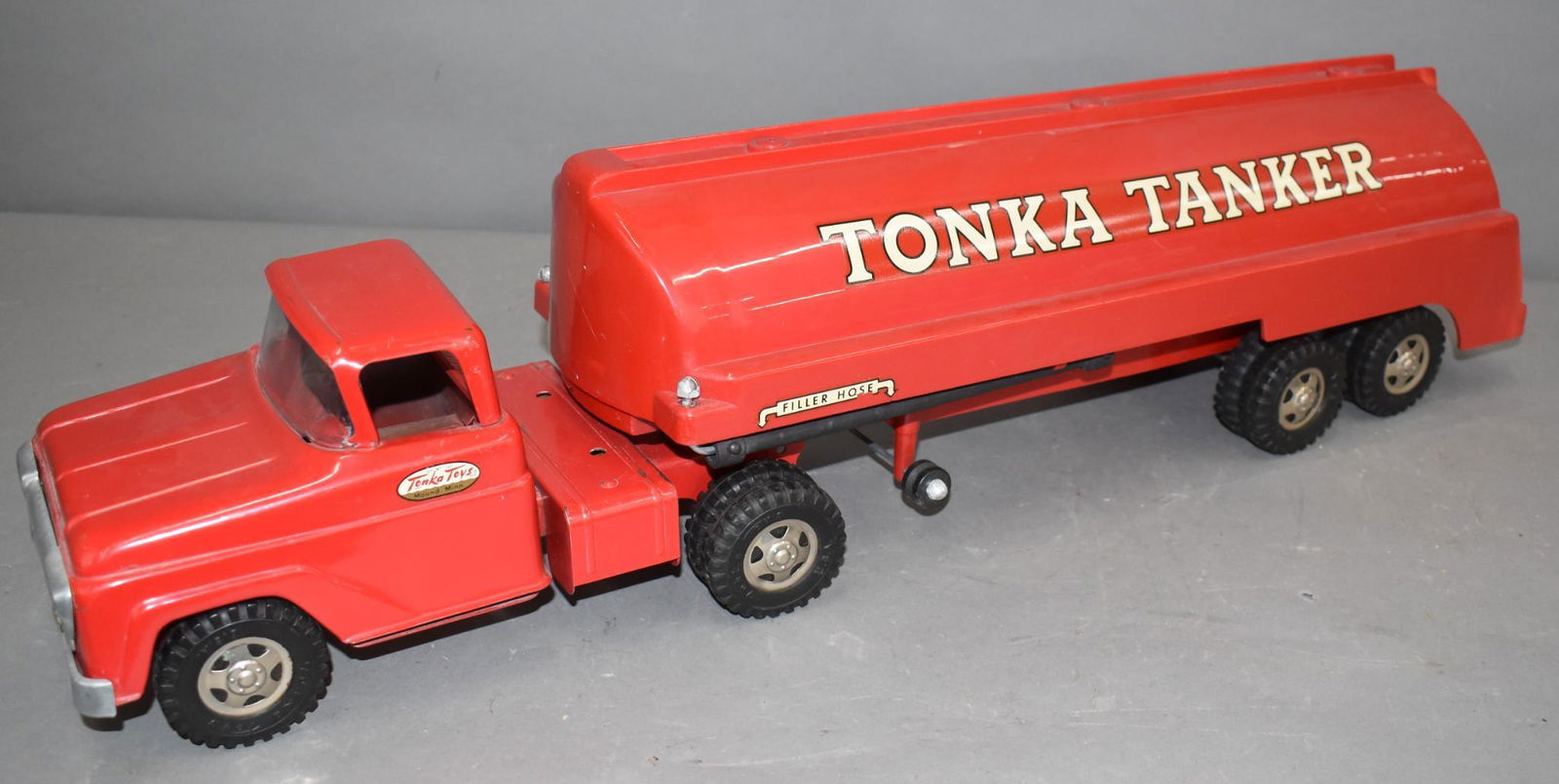 1959 Tonka Tanker Semi & Trailer (1 of 10)