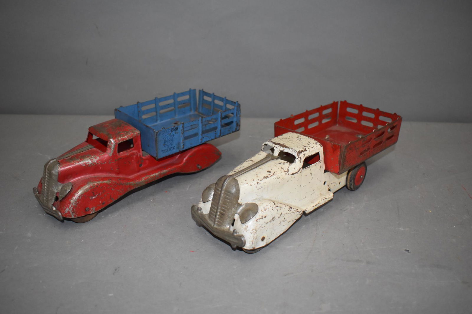 2-Wyandotte Art Deco Style Press Steel Stake Truck (1 of 8)