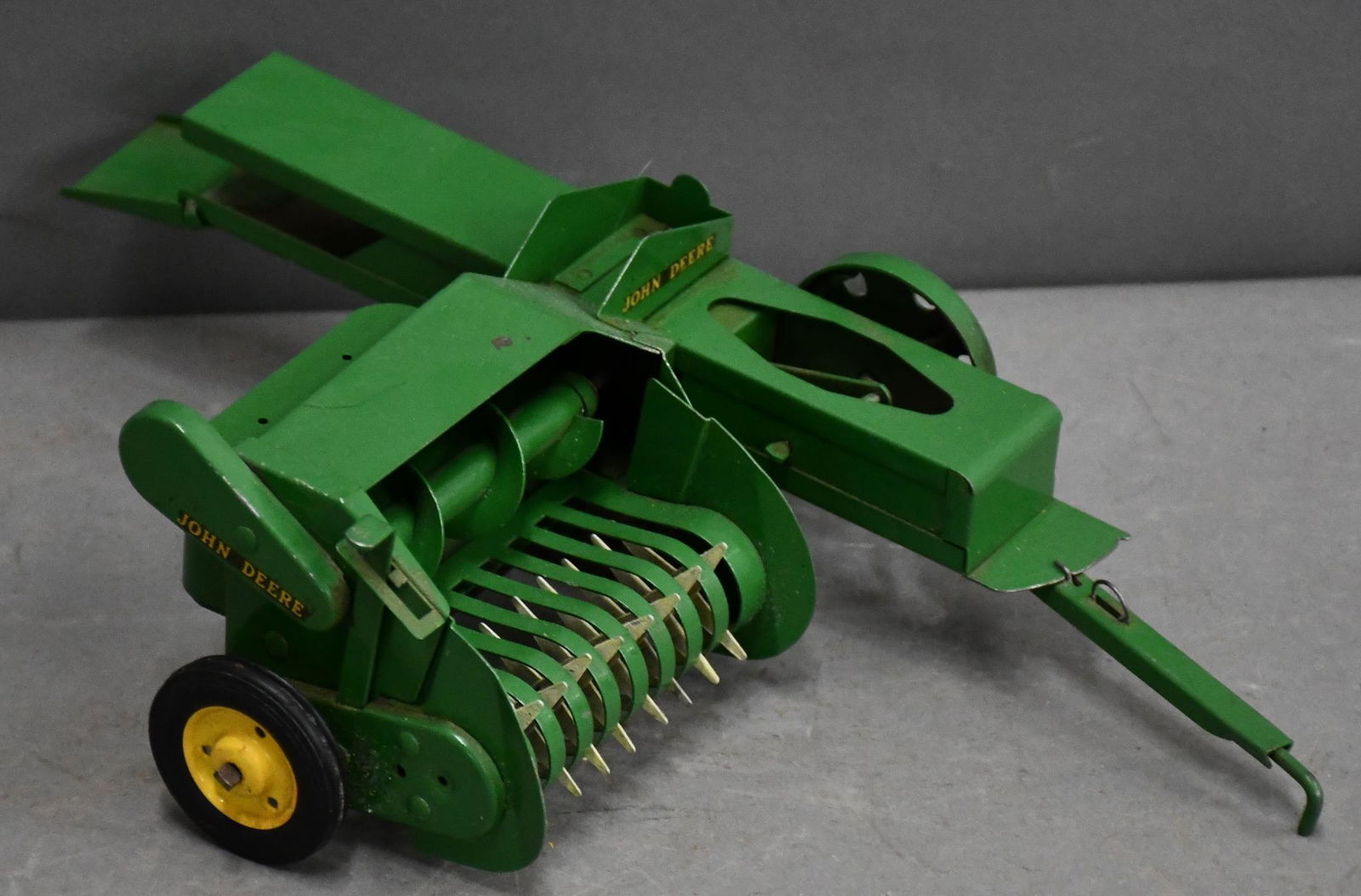 Eska John Deere Square Hay Baler (1 of 4)