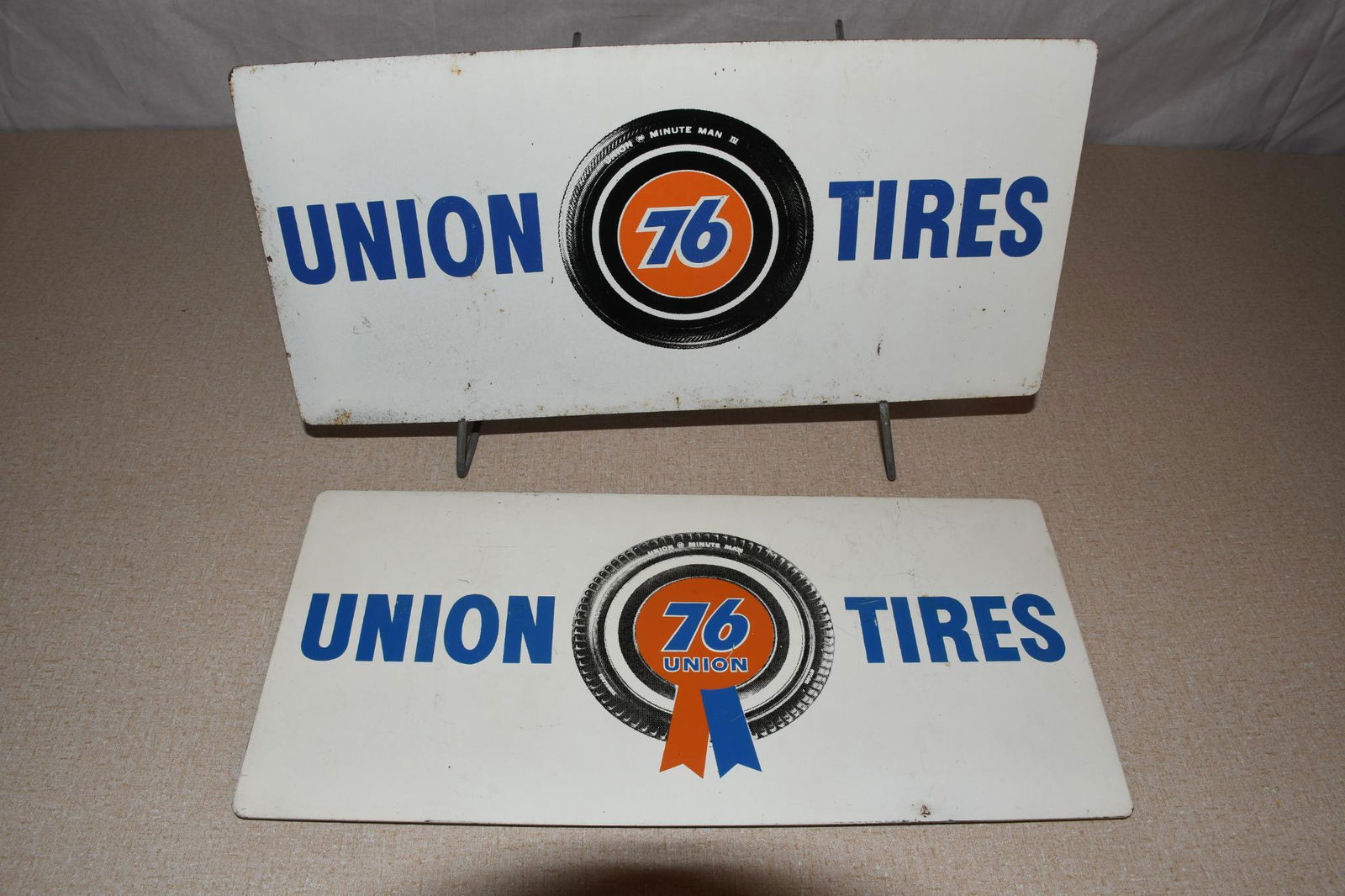 Union Tires w/Logo Metal Tire Stand (1 of 3)