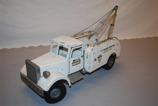 Smith Miller MIC Wrecker Official Tow Car, diecast : Smith Miller MIC Wrecker Official Tow Car, diecast 16.5 inches long,