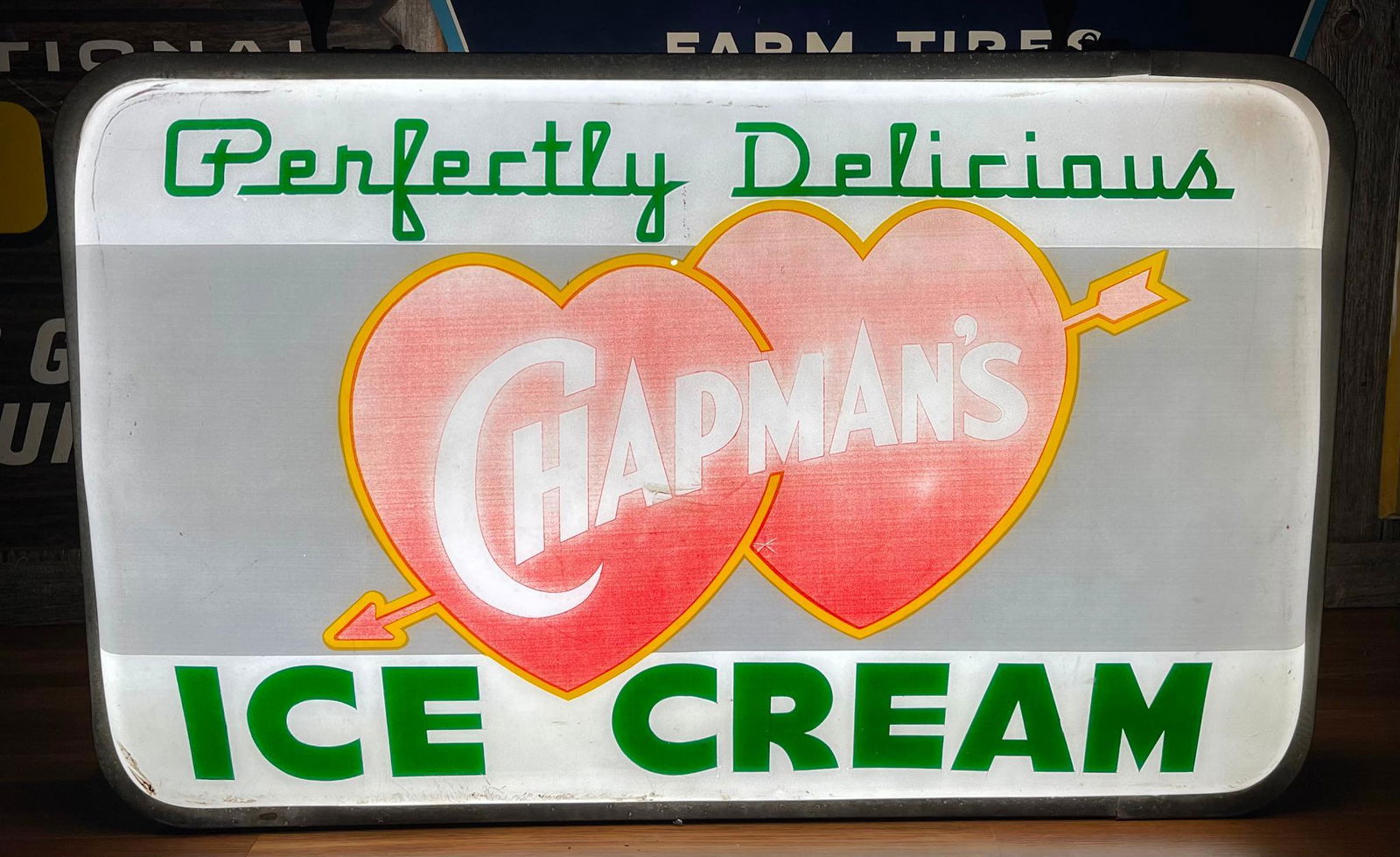 Chapman's Ice Cream Plastic Lighted Sign (2044) on Jul 30, 2022
