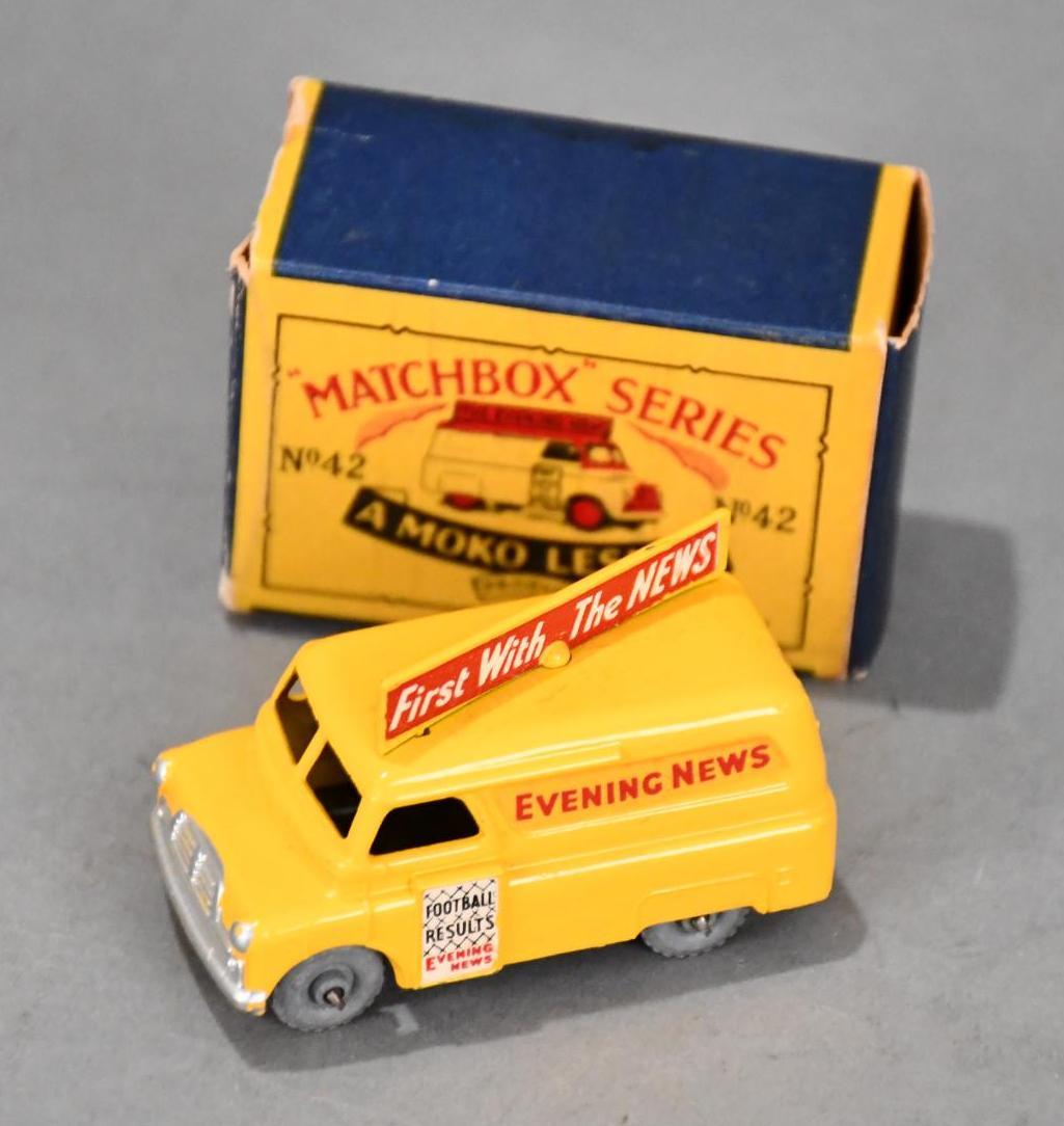 Matchbox Evening News Van NIB (1 of 4)