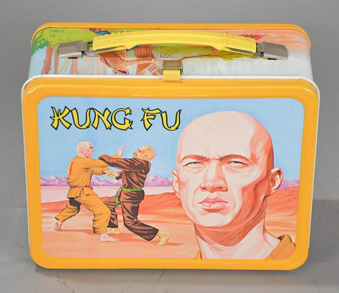 1974 Kung Fu Metal Lunch Box w/Plastic Thermos (1 of 8)