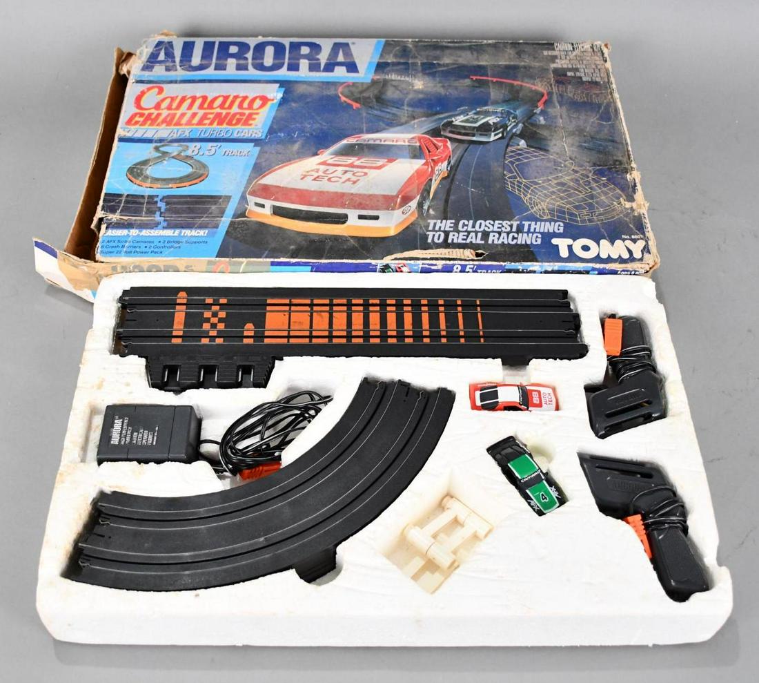 Aurora Camaro Challenge Race Set w/Cars (1 of 4)