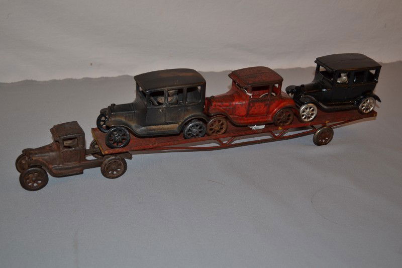 Large Arcade Car Hauler with 2-Model T Sedans & 1-: Large Arcade Car Hauler with 2-Model T Sedans & 1-Coupe, all rated different, cast iron,