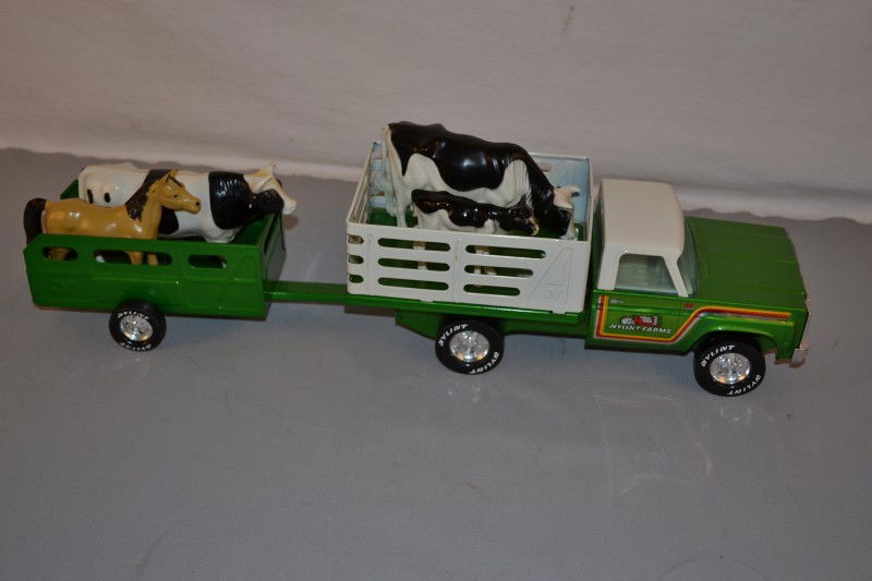 nylint farms truck and trailer