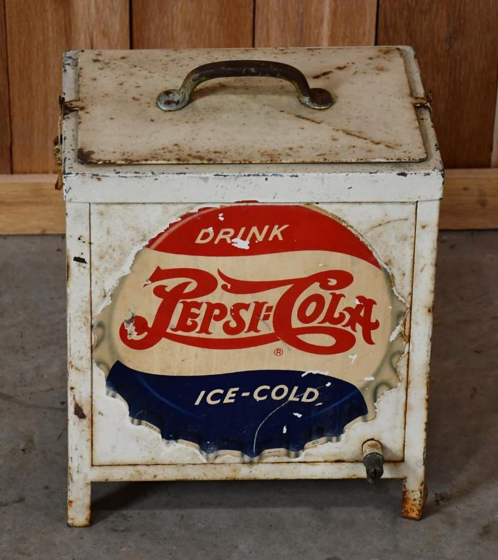 Drink Pepsi:Cola Metal Ice Chest (1 of 5)