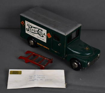 Buddy L Wood Railway Express Pepsi-Cola Delivery Truck: rated 8.25, 16"L., the truck has good color and shine, has light wear and a few fine scratches, comes with two-cart.