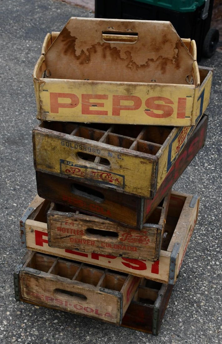 7-Wood & Cardboard Pepsi 24 Bottle Holders we will not ship this lot. (1 of 4)